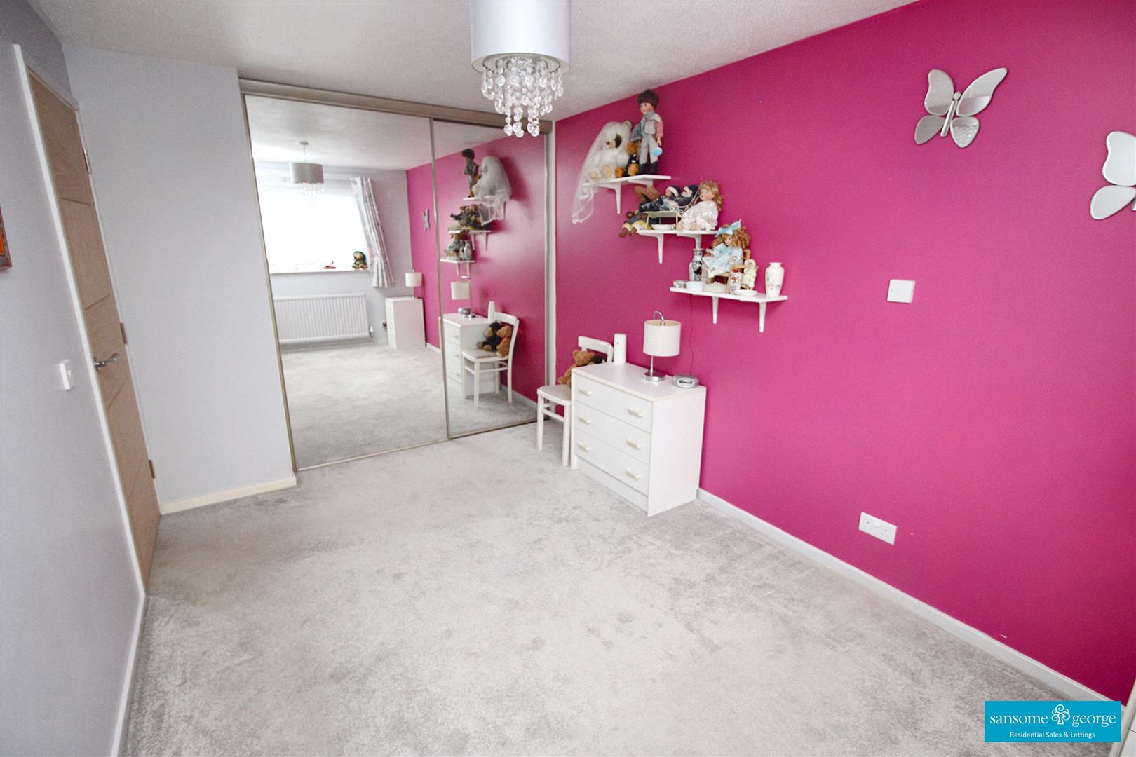 Condor Close, Tilehurst, Reading